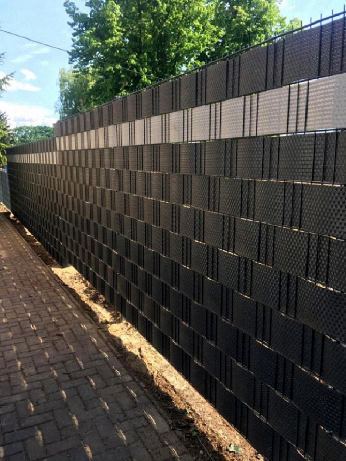 Fence strip black 255 x 19 cm