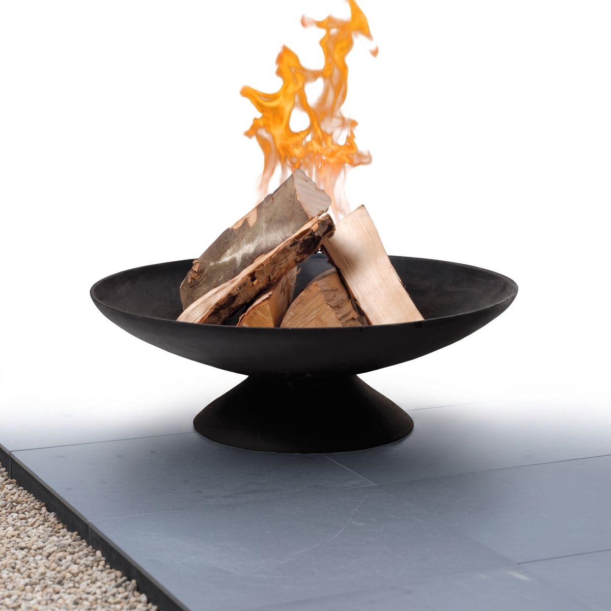 Feuerstelle, Feuerkorb, Holzfeuer, Flammenkamin, Gartenfeuer